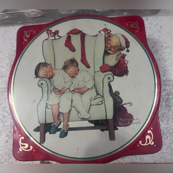 Vintage Snickers Tin Norman Rockwell Christmas Tin 1995 Edition Metal Canister - Picture 1 of 7